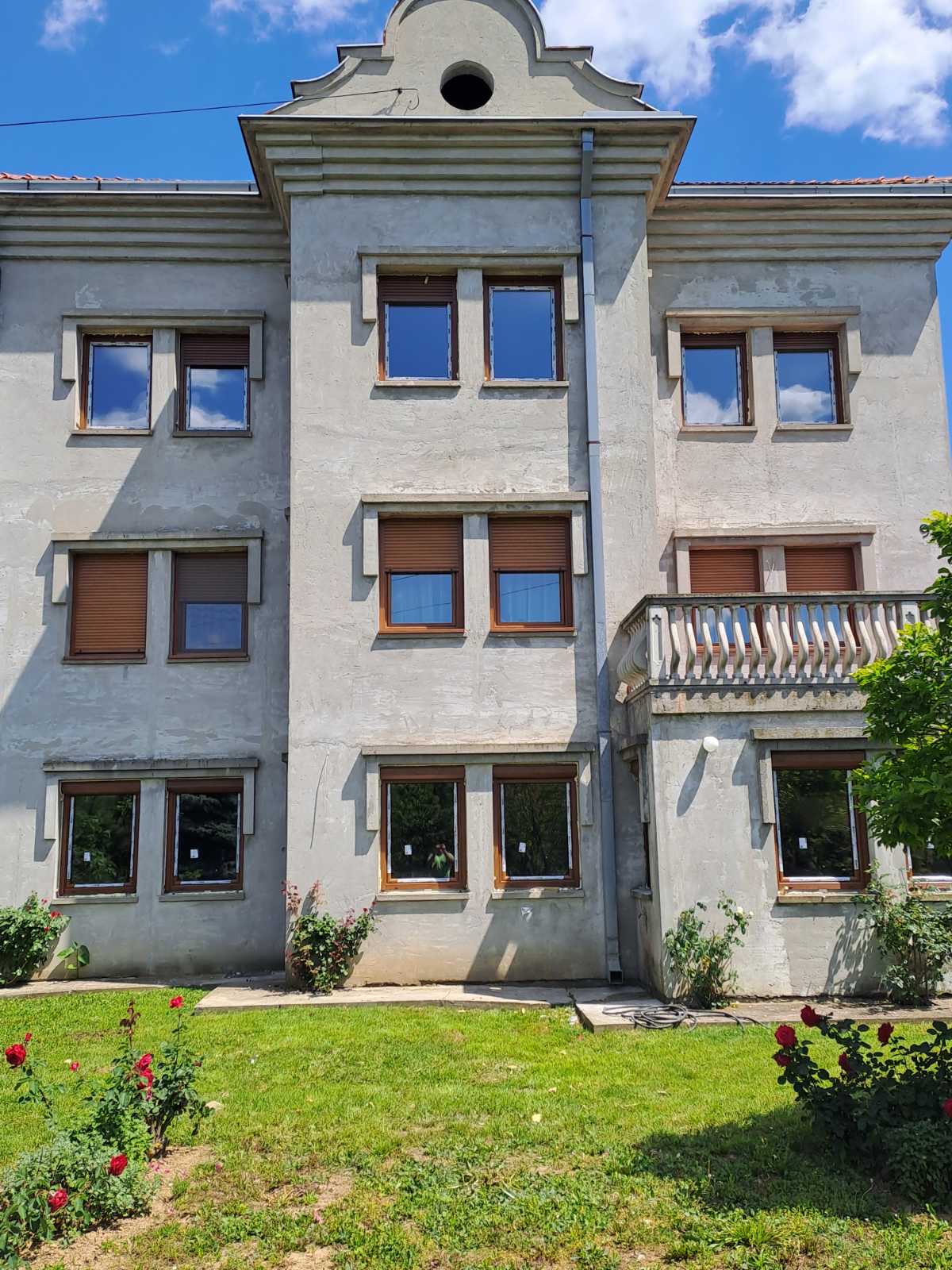 Roletne i komarnici na kući